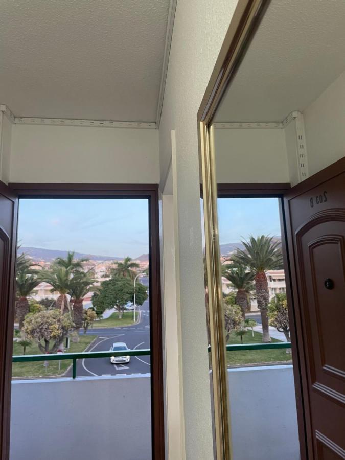 洛斯克里斯蒂亚诺斯Apartamento Los Cristianos公寓 外观 照片